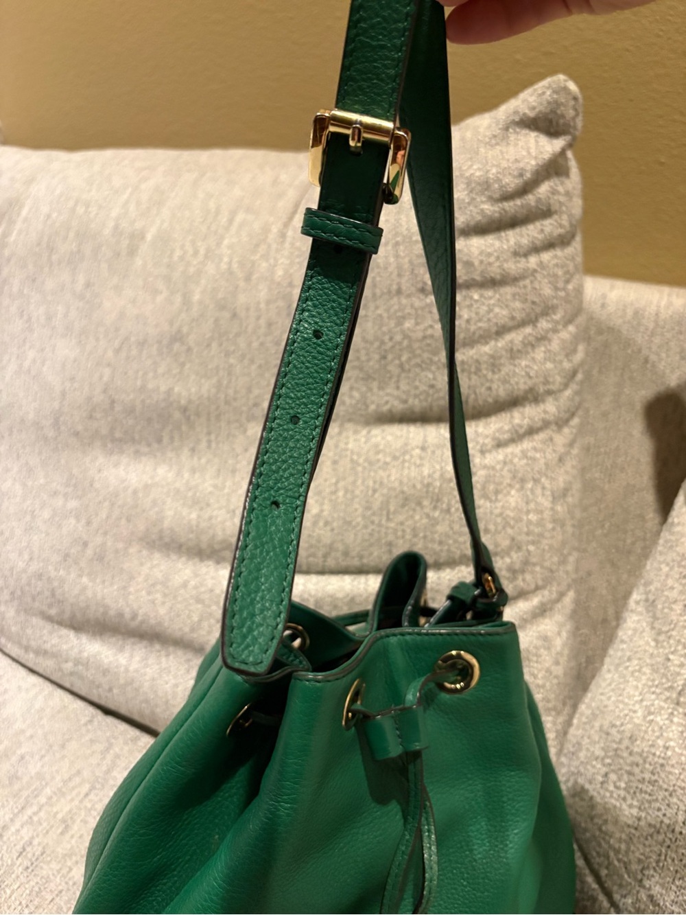 Michael Kors Emerald Green Pebbled Leather Drawstring Hobo - Picture 4 of 10